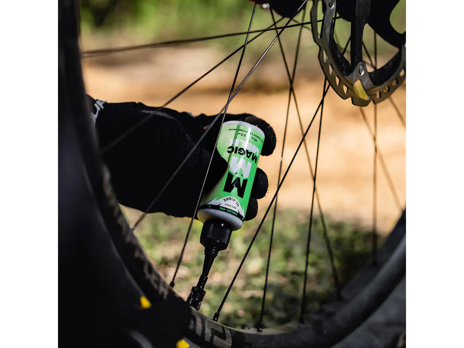 Magic Milk Hi-Fibre Tubeless Pro tubeless sealant