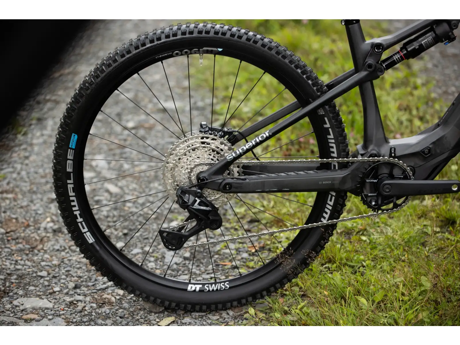 Superior iXF 9.7 full-suspension e-bike Gloss Chrome / Matte