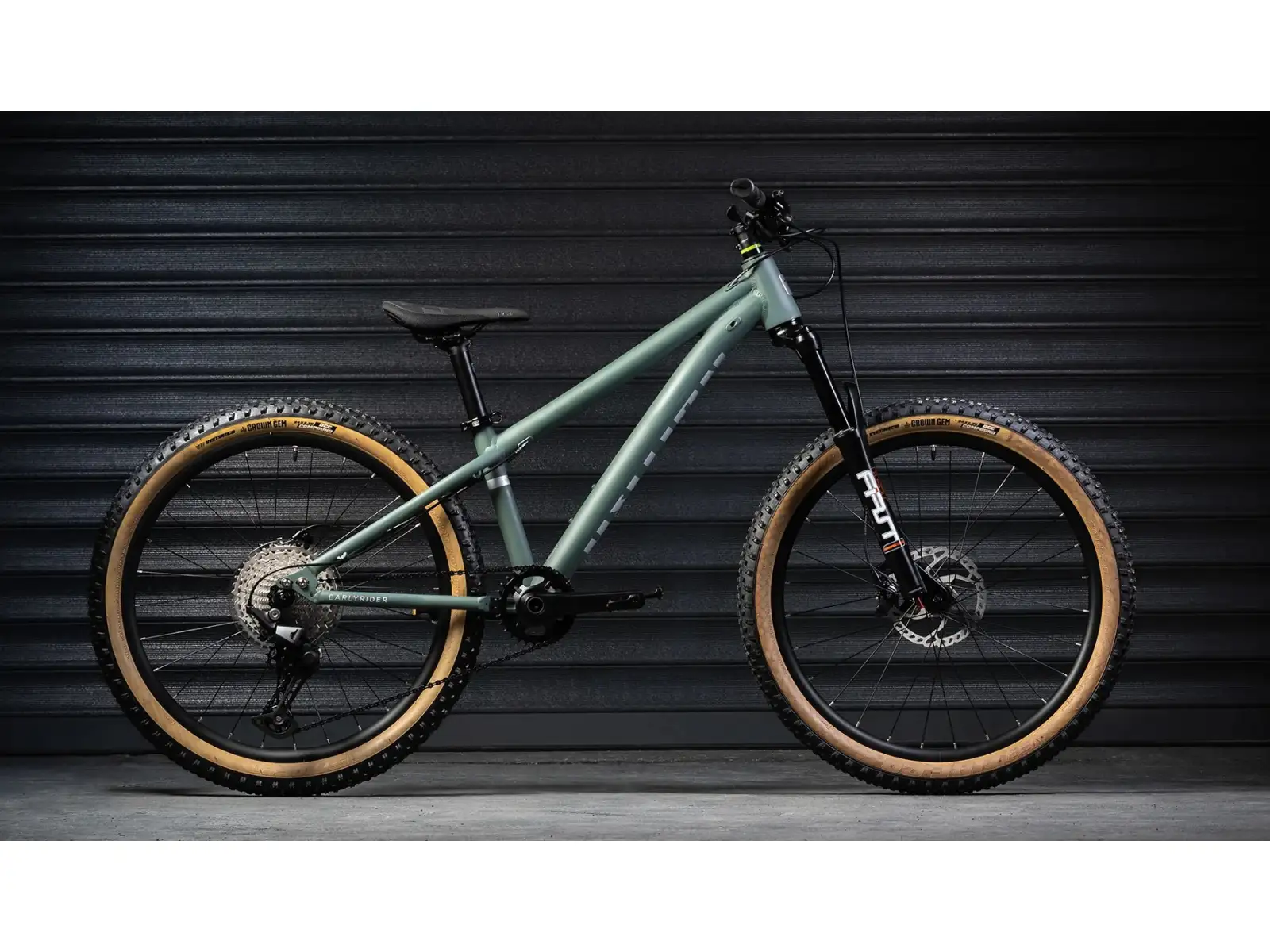 Early Rider Hellion 24 kids bike Forest Green