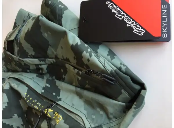 Troy Lee Designs Skyline Shell men's shorts Digi Camo Spruce
