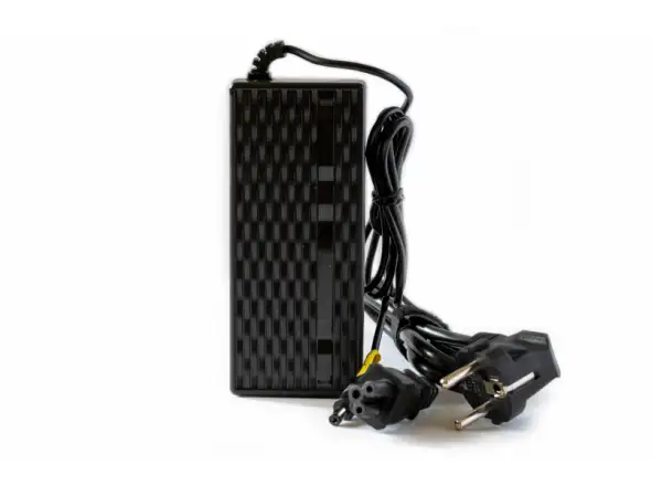 Crussis Charger 2A for frame partially and fully integrated batteries