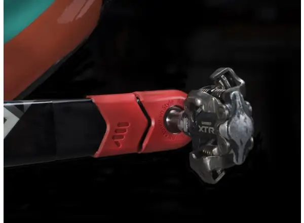 All Mountain Style crank boots Red