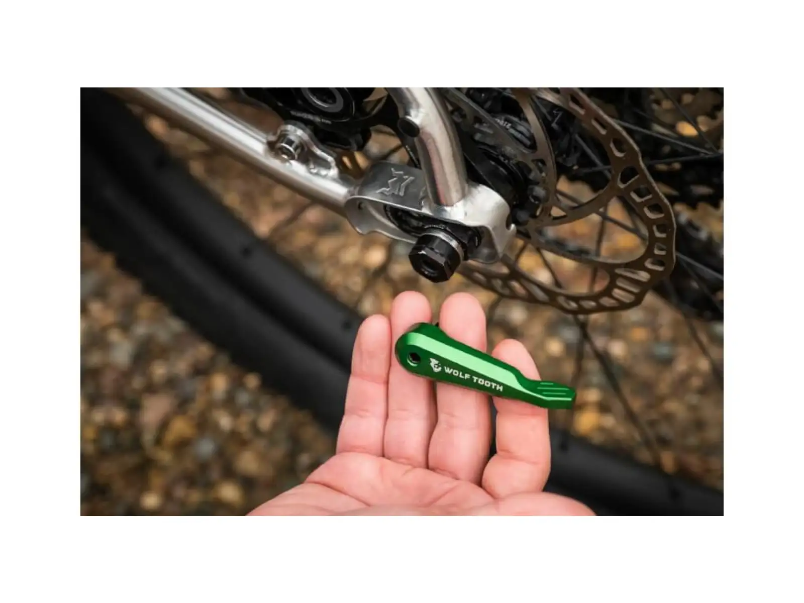 Wolf Tooth Axle Handle multitool 10 functions black