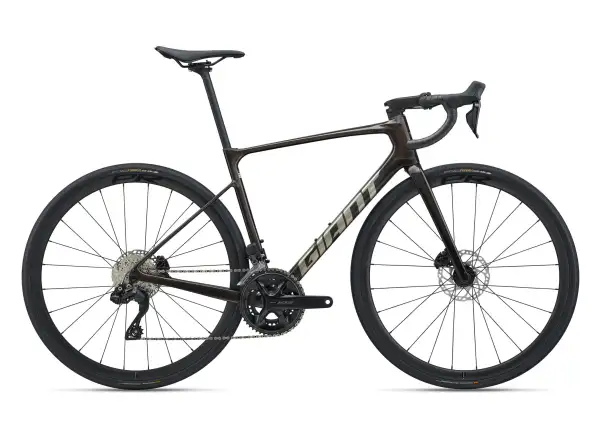 Giant Defy Advanced 1 road bike Obsidian Pulse