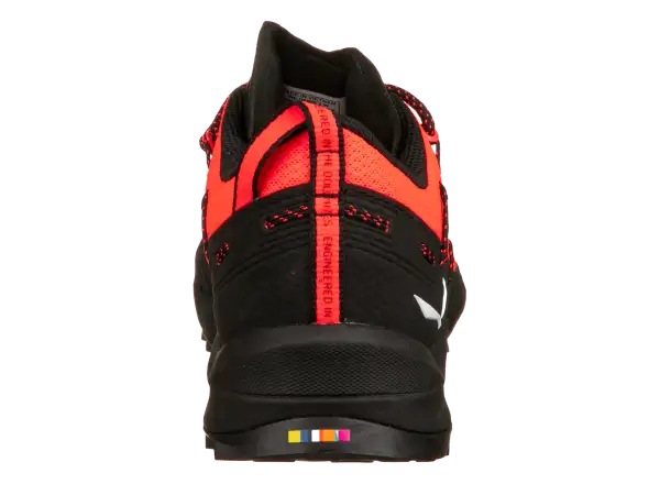 Salewa Wildfire 2 women's outdoor shoes Fluo Coral/Black
