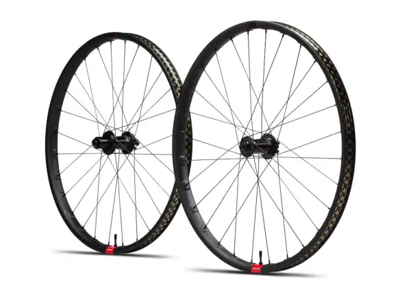 Reserve RSV 30 HD laced wheels