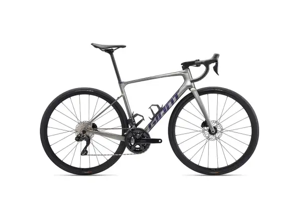 Giant Defy Advanced 1 road bike Charcoal / Milky Way