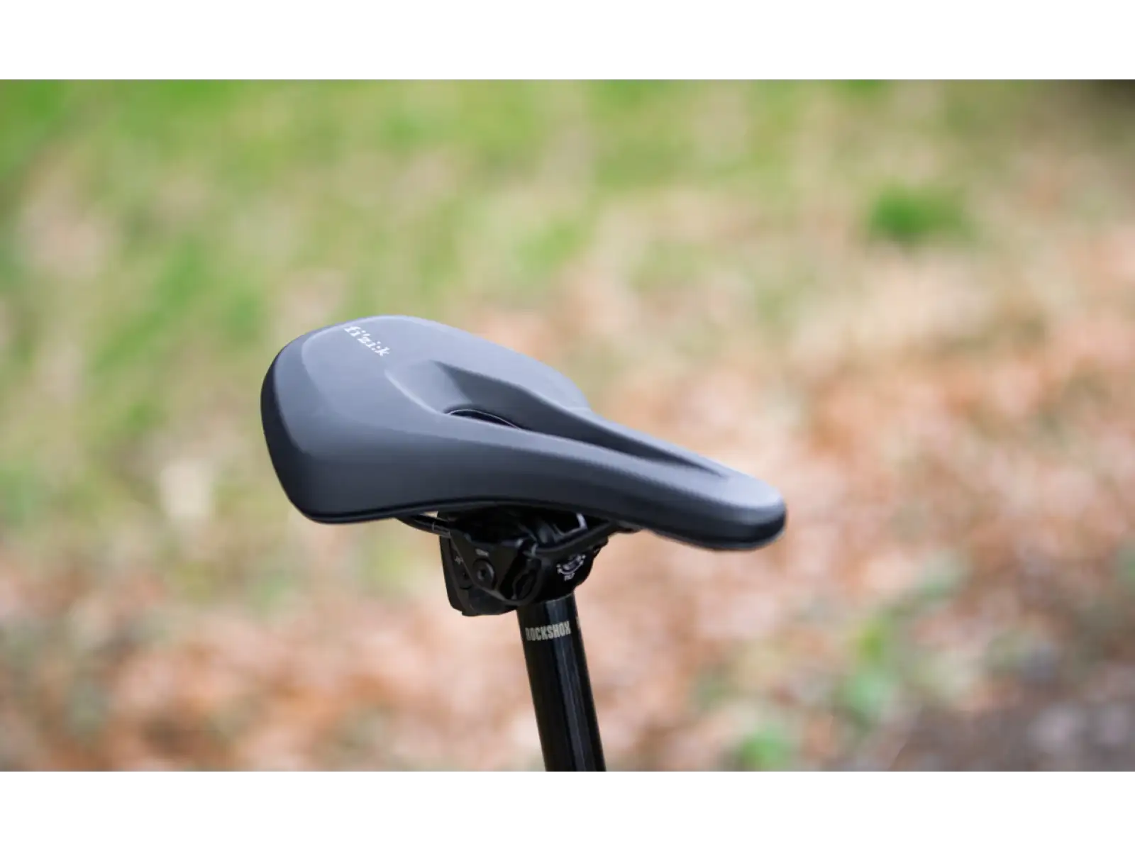 Superior iXF 9.8 mountain e-bike matte berry carbon