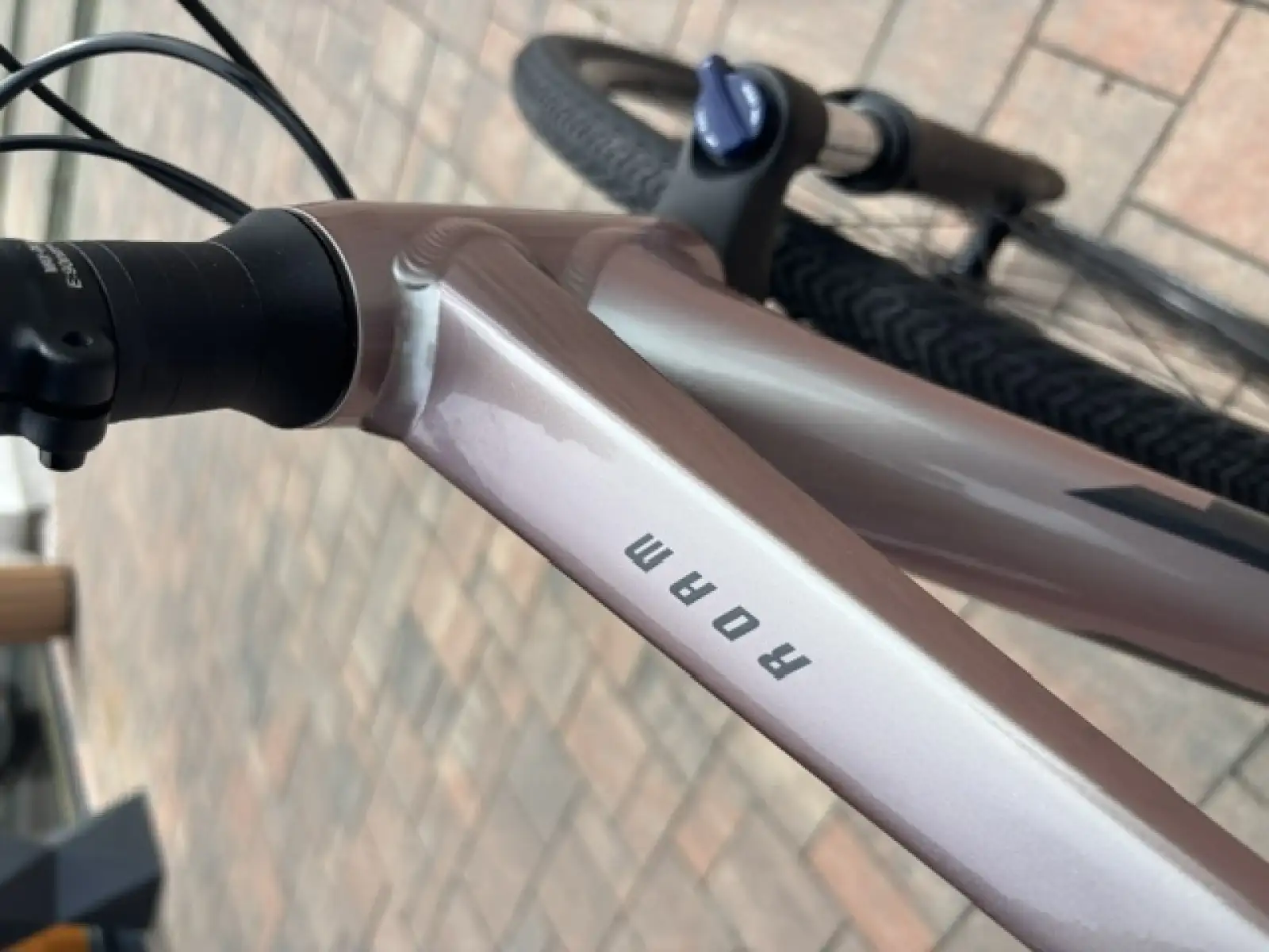 Giant Roam 3 trekking bike Shell White SAMPLE