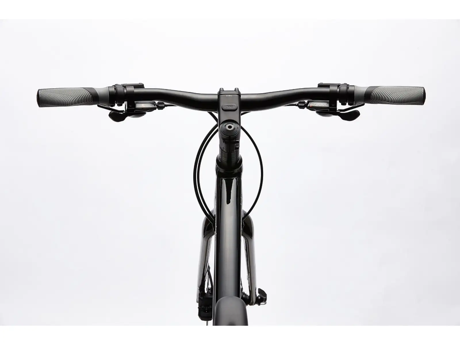 Cannondale Quick 3 trekking bike Black Pearl