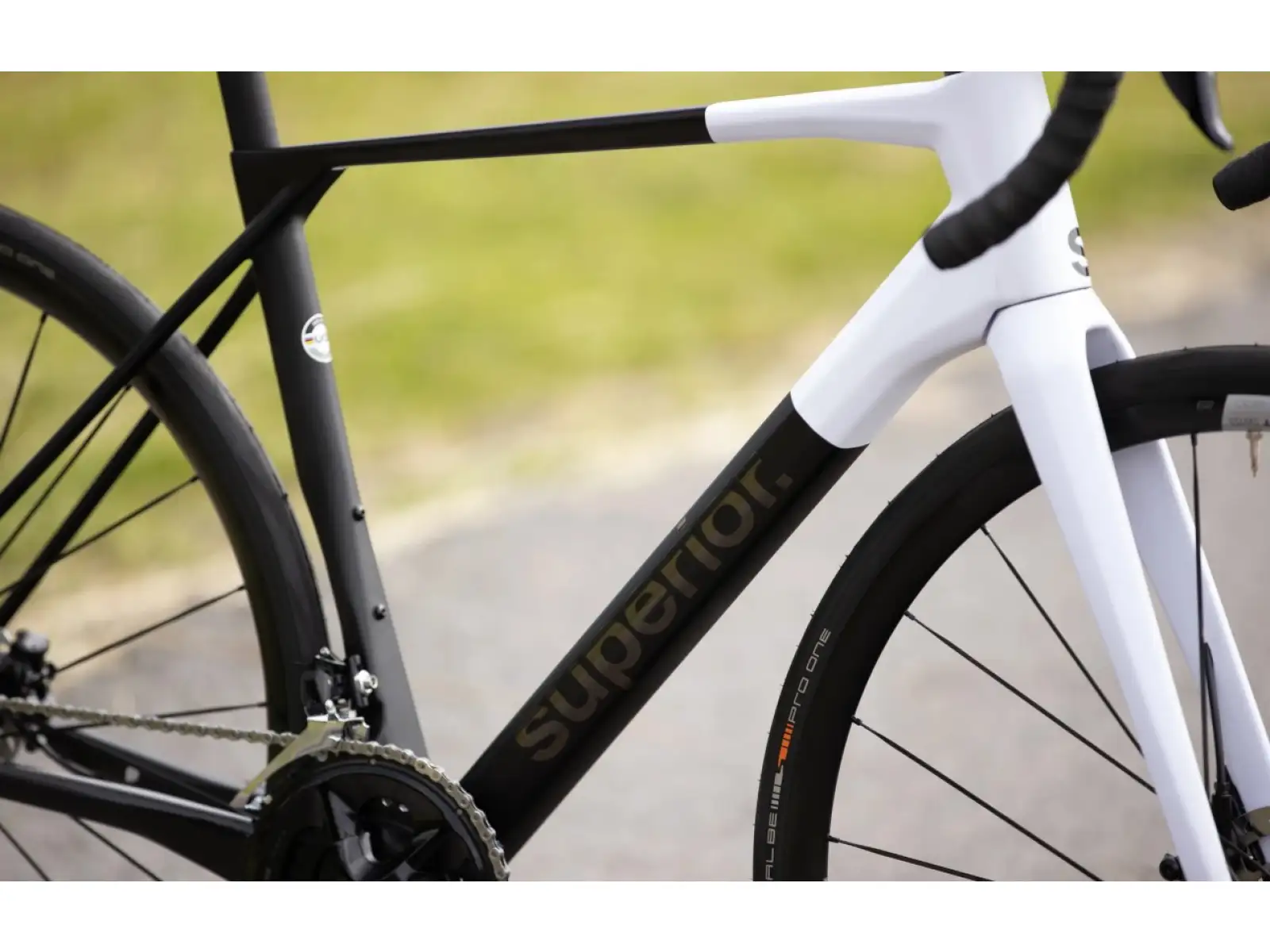 Superior X-Road 9.3 GF road bike matte carbon / white