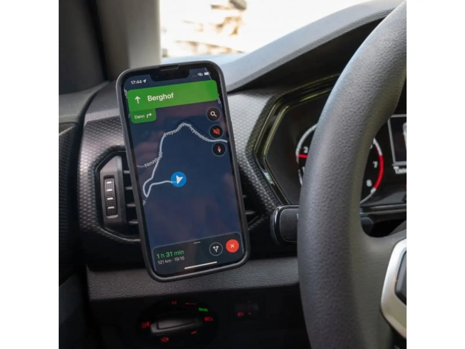 SP Connect Charging Vent Mount SPC+ phone holder