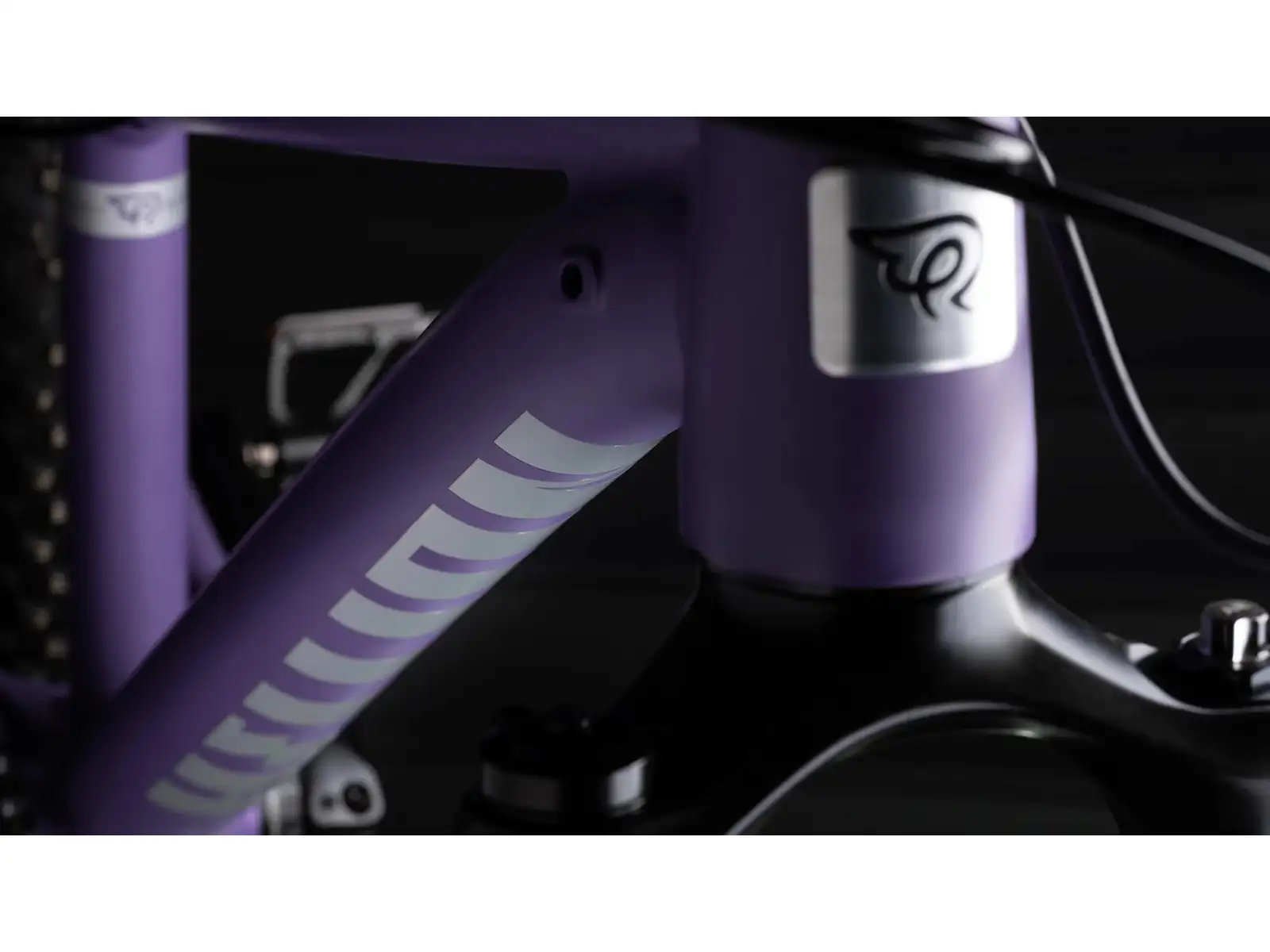 Early Rider Hellion 24 kids bike Electric Purple