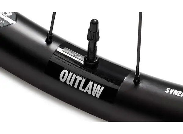 FFWD OUTLAW Carbon Boost 30 mm 29" wheelset MattBlack