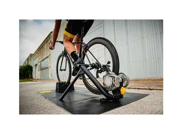 Saris Fluid2 trainer