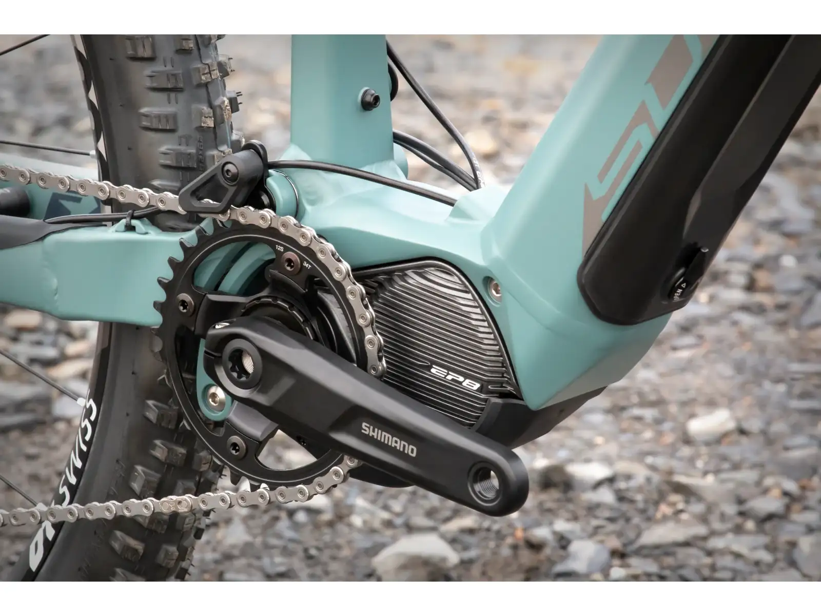 Superior eXF 9049 R mountain e-bike matte trooper green/chrome silver
