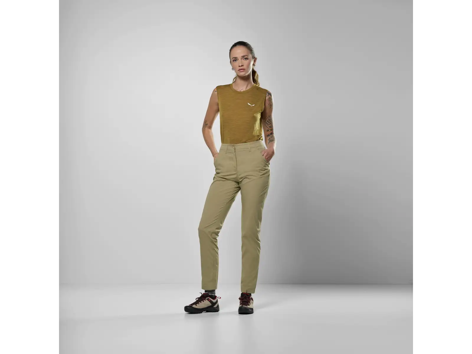Salewa Fanes Light women's trousers Quicksand