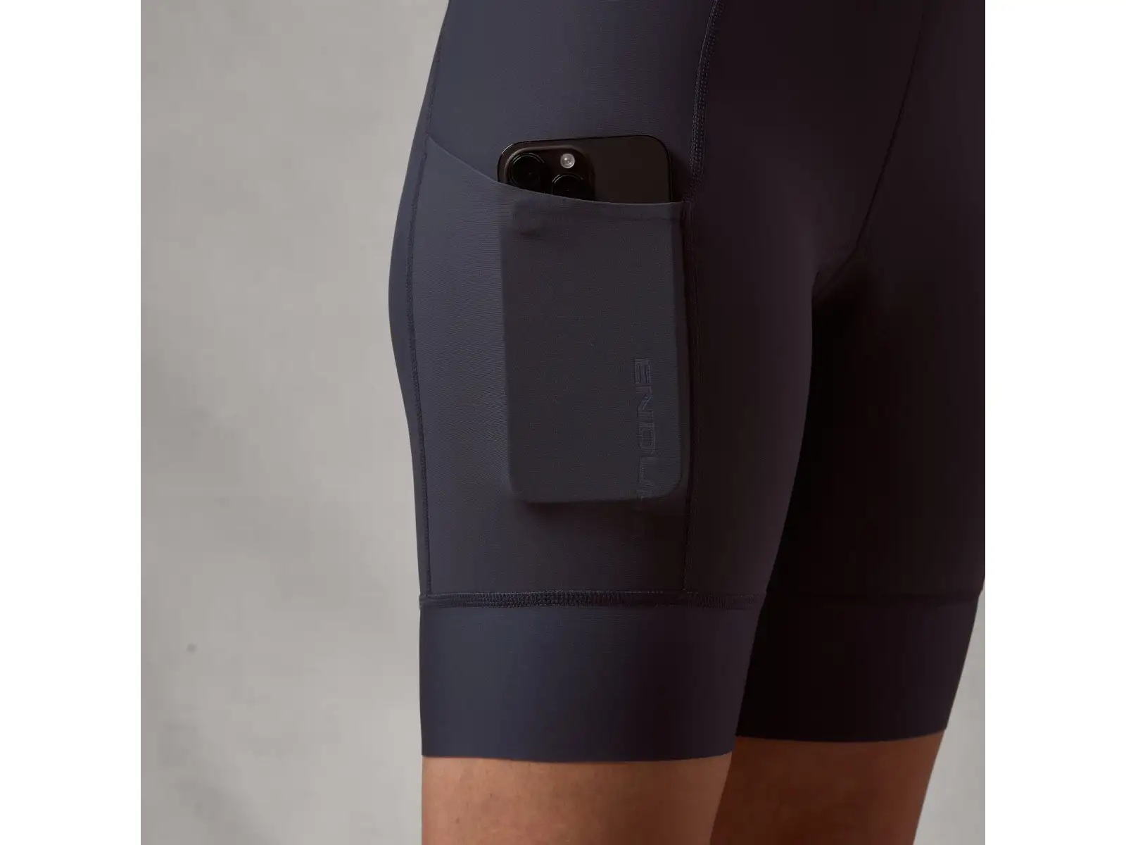 Endura Loop women's shorts with pad Carbon Grey
