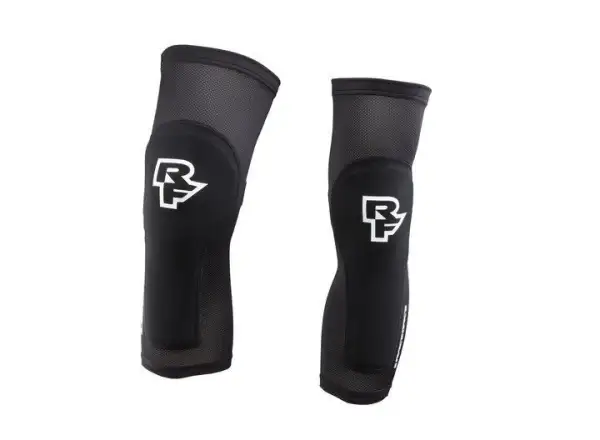 Race Face Charge knee guards stealth