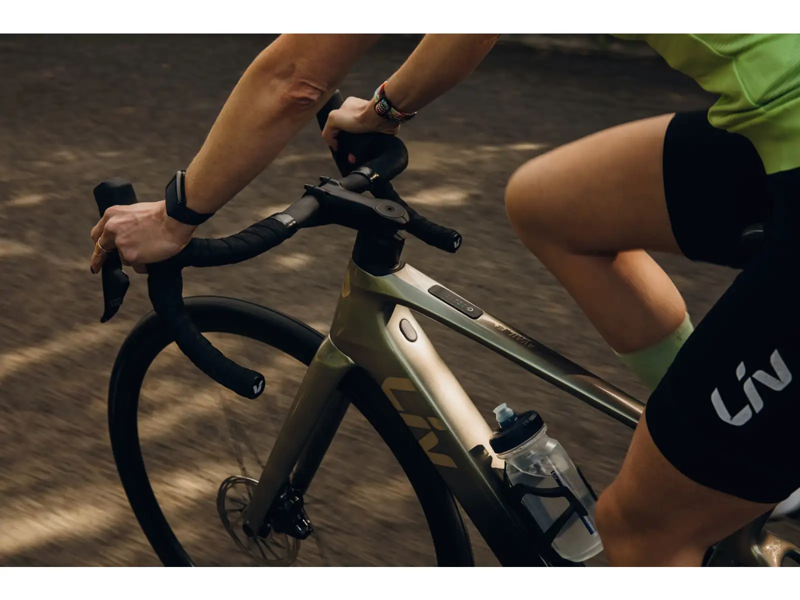 Liv Avail Advanced E+ Elite 2 road e-bike Golden Haze