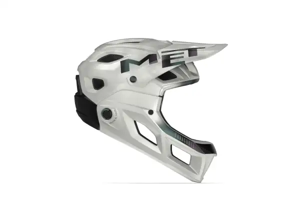 MET Parachute MCR Mips helmet White/Iridescent