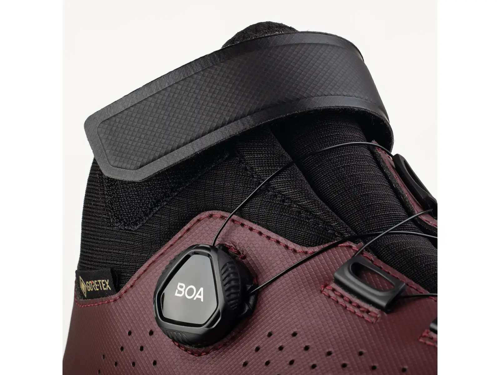 Fizik Terra Artica X5 GTX winter men's cycling shoes Purple/Black