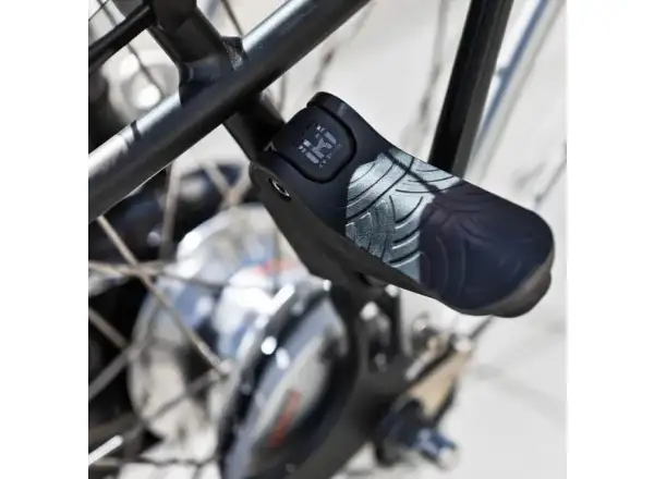 Urban Iki Junior rear seat with carrier adapter Bincho Black
