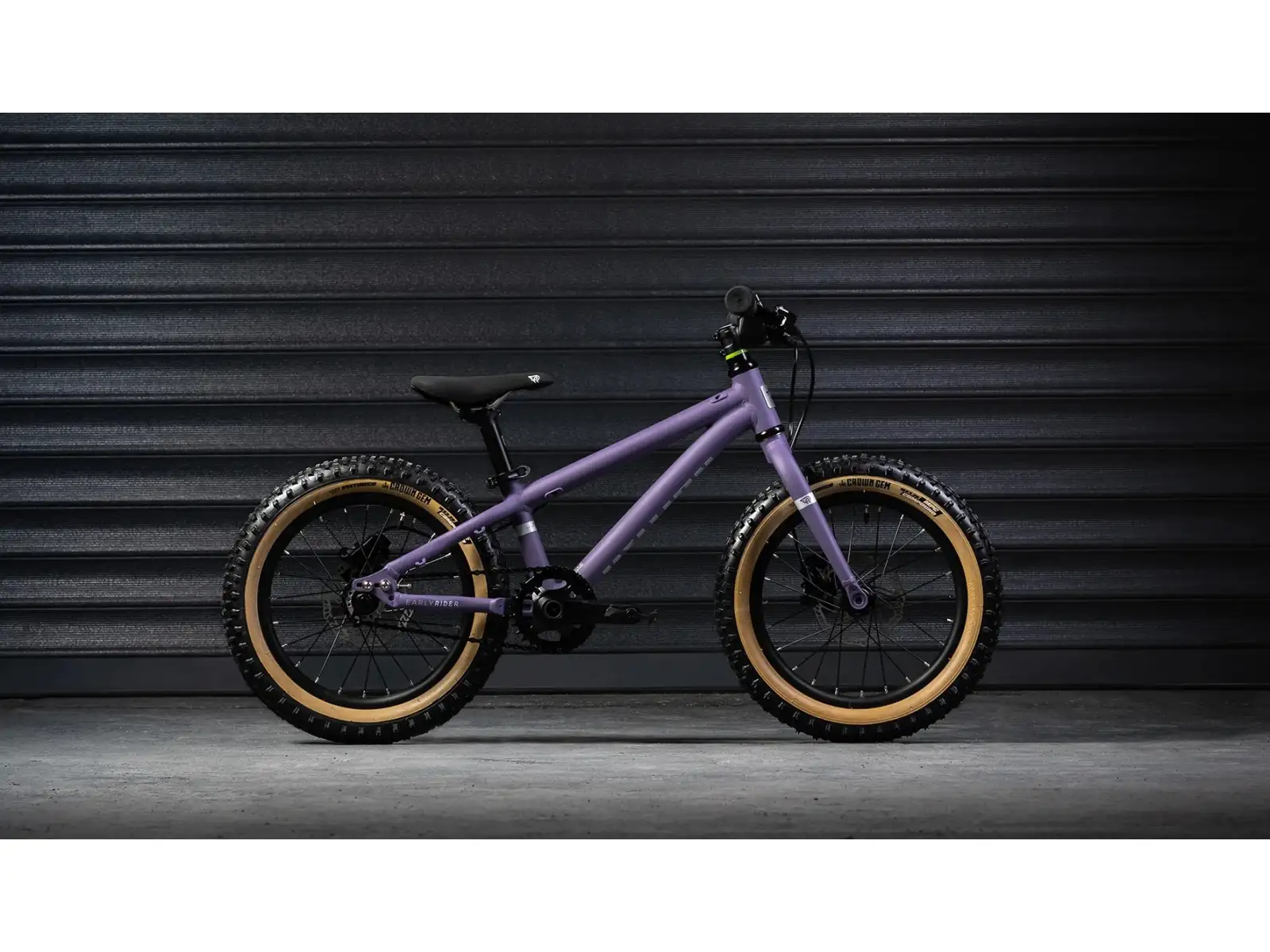 Early Rider Hellion 16 kids bike Electric Purple