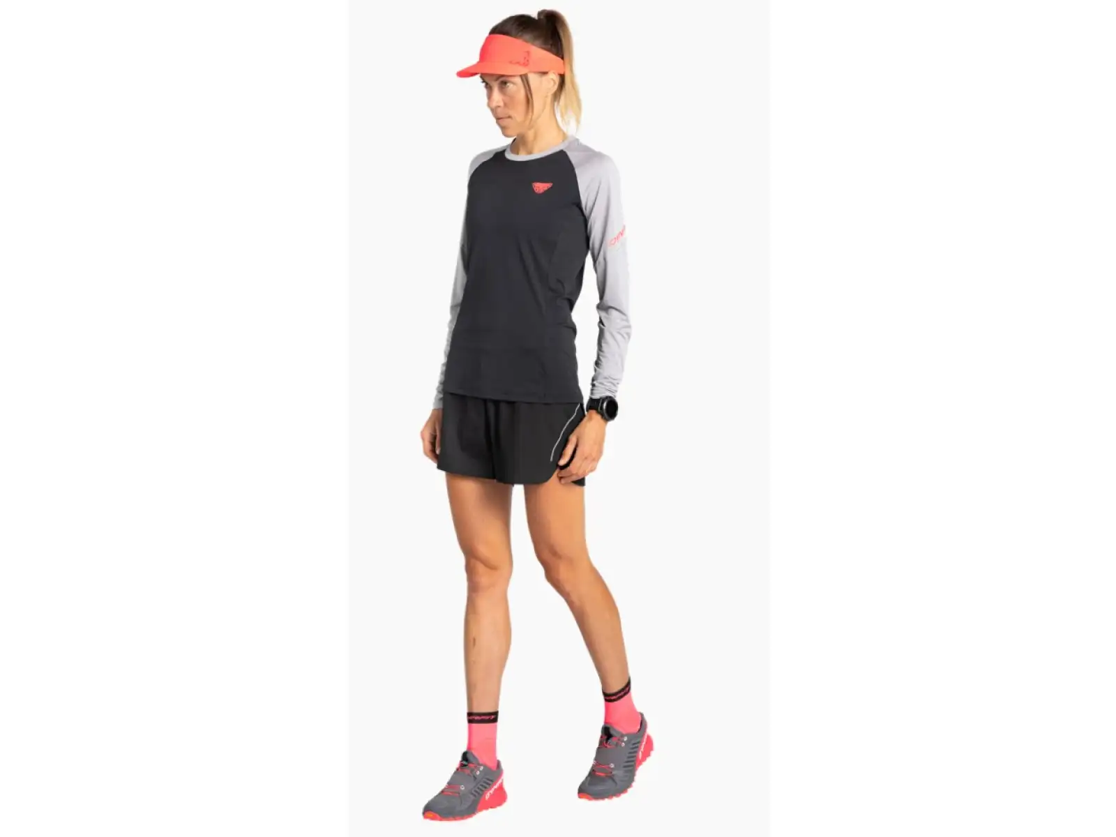 Dynafit Alpine 2 W Shorts women's running shorts black out