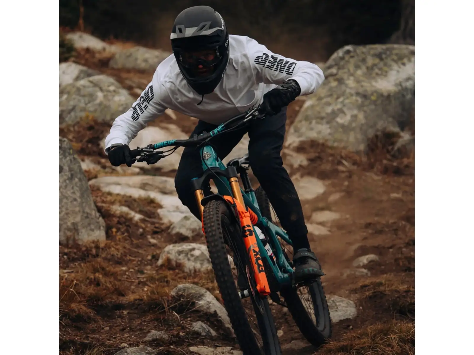 OneUp handlebars V1 Carbon 35/800 mm rise 35 mm Black