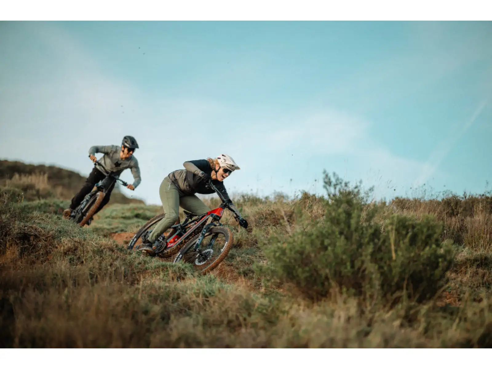 Cannondale Moterra Carbon 2 full-suspension e-bike Jade