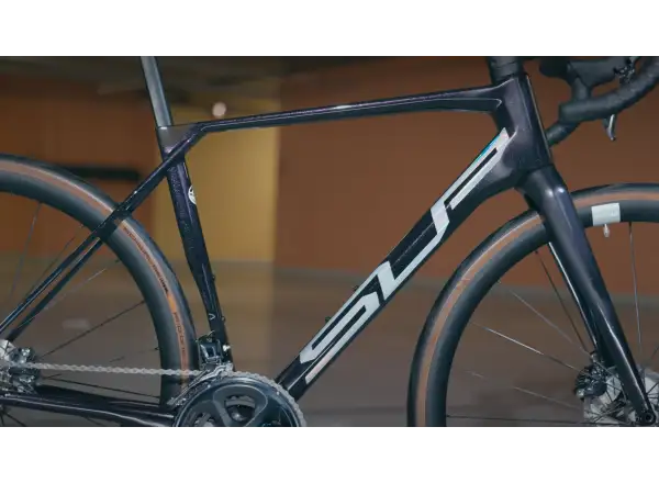 Superior X-Road Team Issue Gloss Black Rainbow/Hologram Chrome road/gravel bike