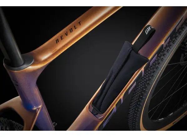 Giant Revolt Advanced Pro 1 gravel bike Meteor Storm