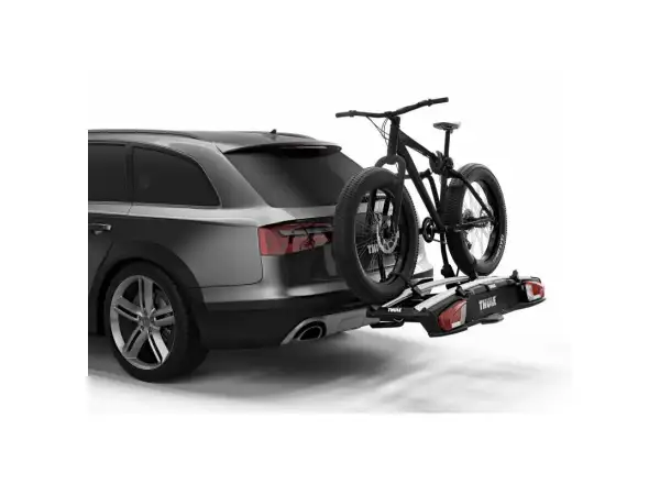 Thule VeloSpace XT carrier on towbar for 2 bicycles