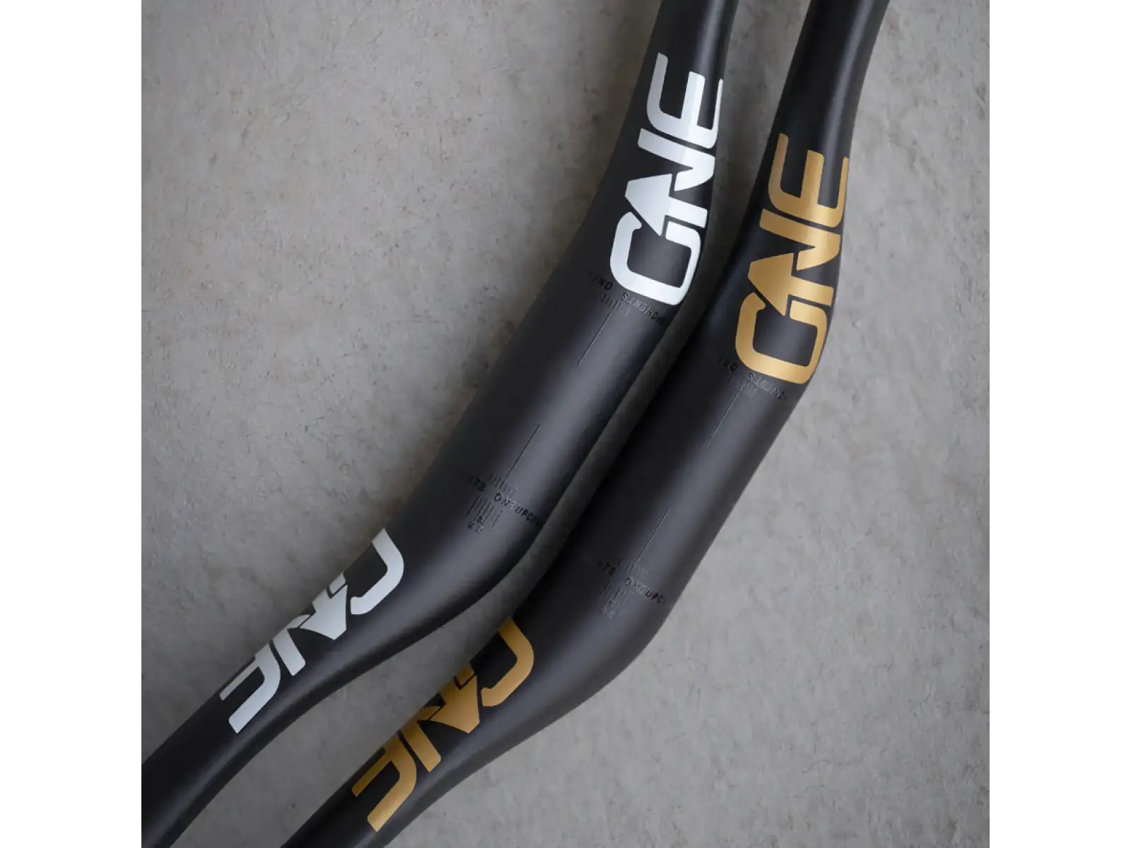 OneUP E-bar Carbon 35/800 mm handlebars black