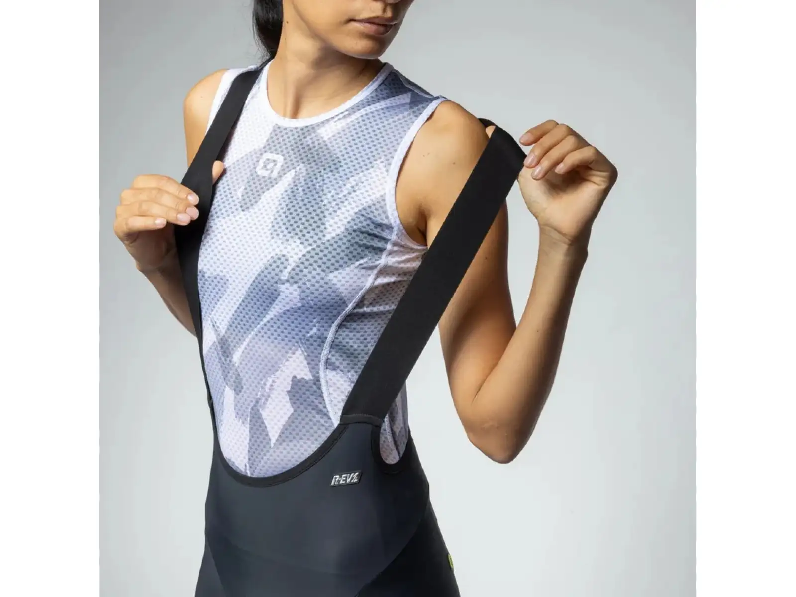 Alé R-EV1 Hammer 2.0 women's shorts with padding and bib Black