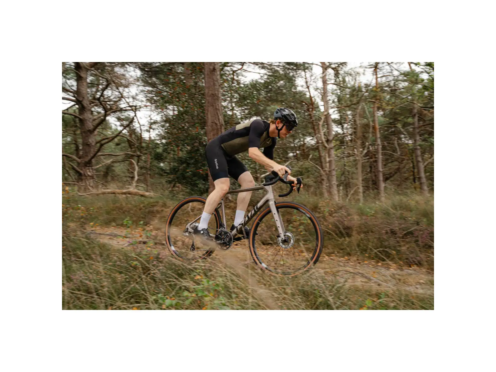 Isaac Torus Xplore GRX825 Di2 2x12 gravel bike Blast Bronze
