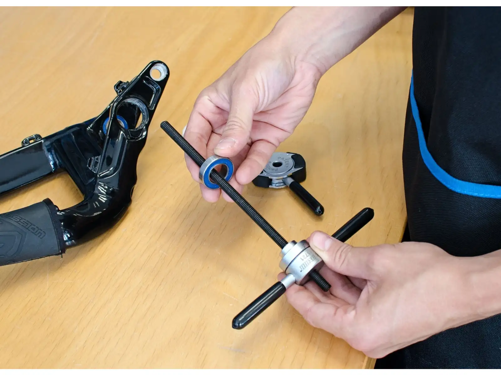 Unior press kit for bottom bracket bearings UNI