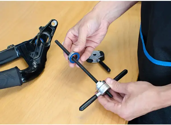 Unior press kit for bottom bracket bearings UNI