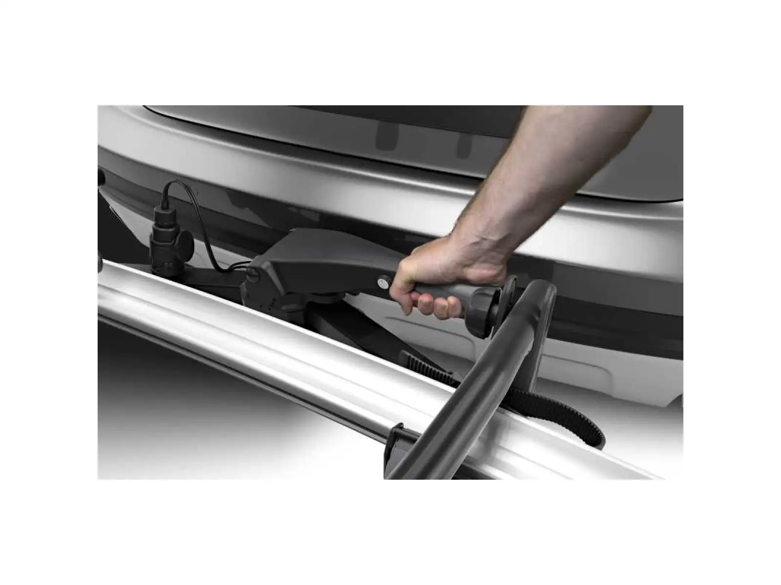 Thule VeloSpace XT carrier on towbar for 2 bicycles