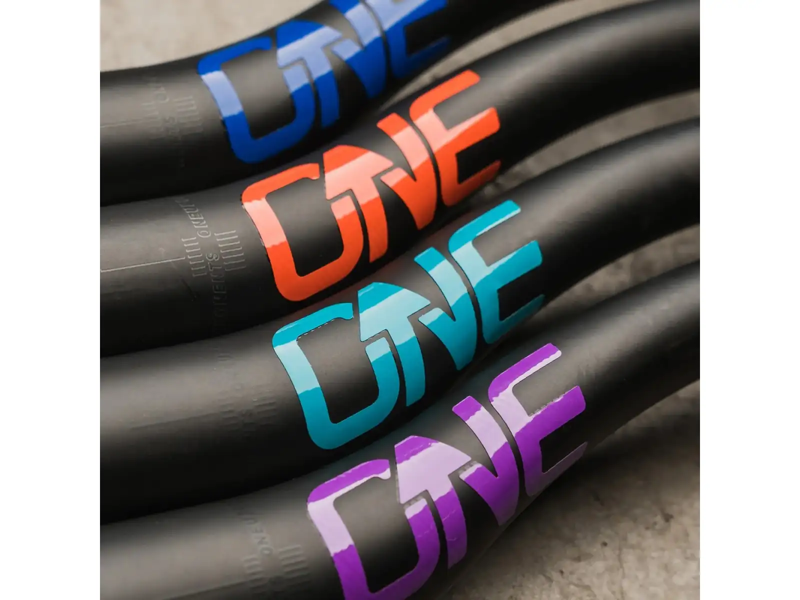 OneUp handlebars V1 Carbon 35/800 mm rise 35 mm Black