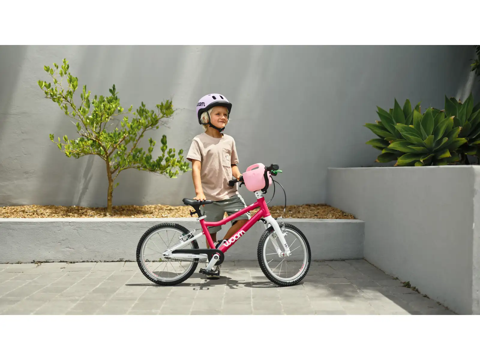 Woom GO 3 children's bike 16" Hot Pink