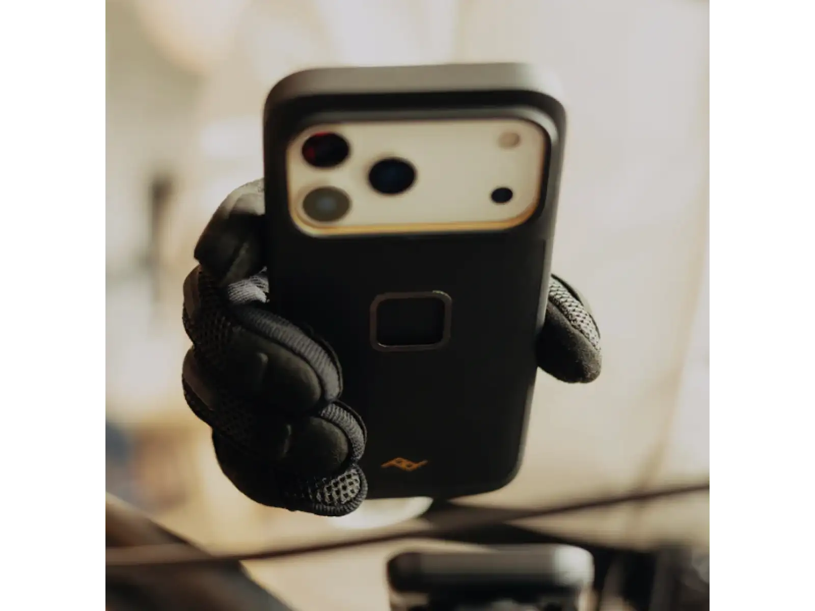 Peak Design Everyday Clarino Case iPhone 17 Pro Black