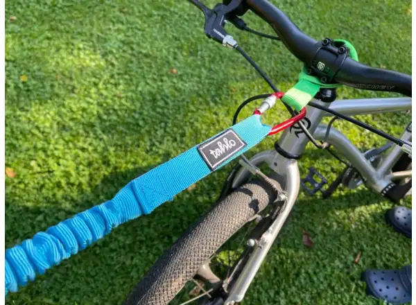Tahlo Premium strap with carabiner blue
