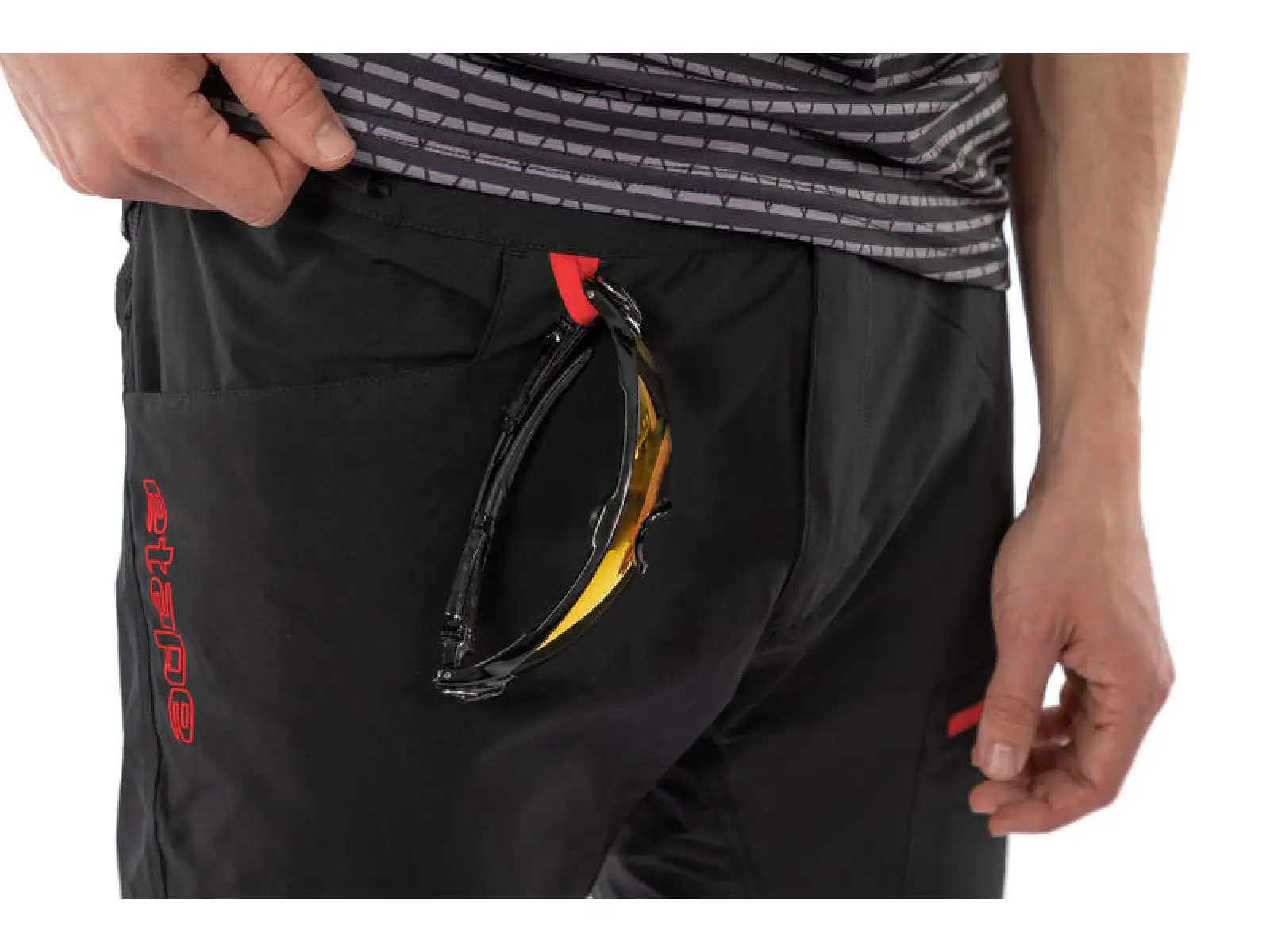 Etape Freedom 3.0 men's loose shorts black/red