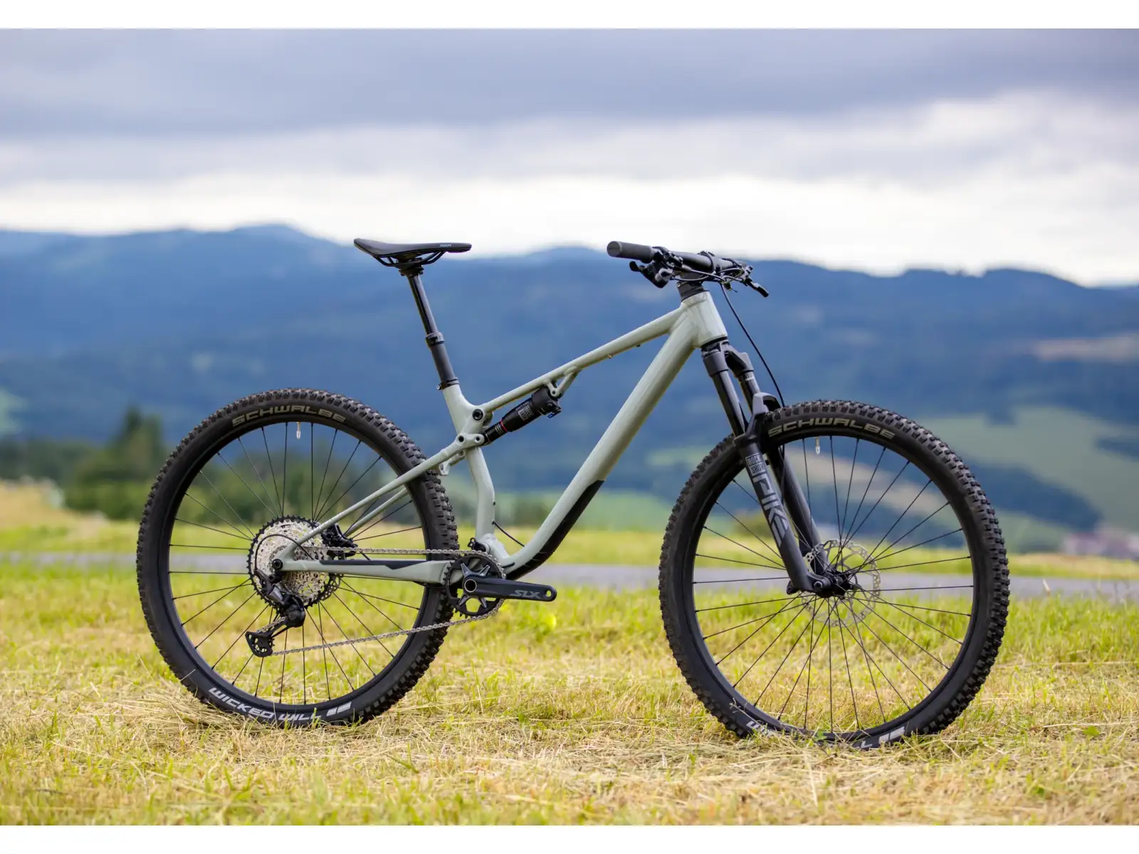 Superior XF 6.6 DC mountain bike Matte Green/Grey