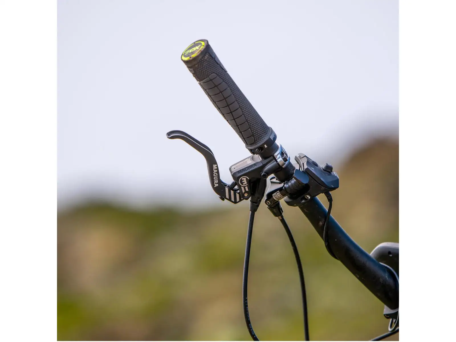 Magura MT5 eSTOP 2-finger disc brake
