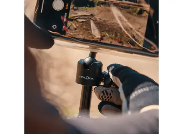Fidlock Vacuum tripod and selfie stick