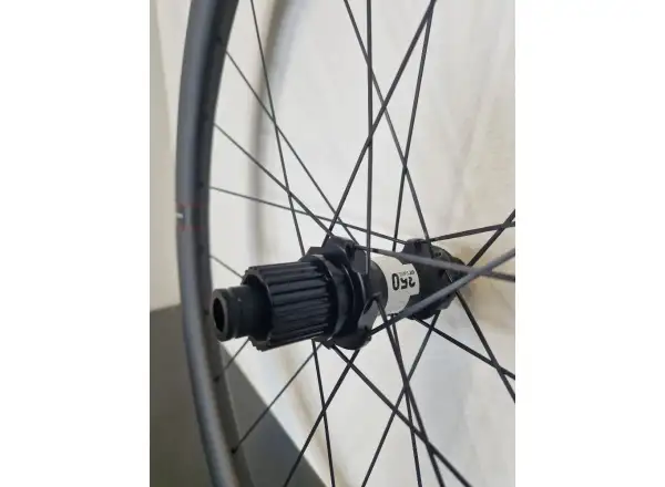 Reserve 40/44 GR 700c DT 350 CL carbon gravel laced wheels hub Microspline - Taken off the bike