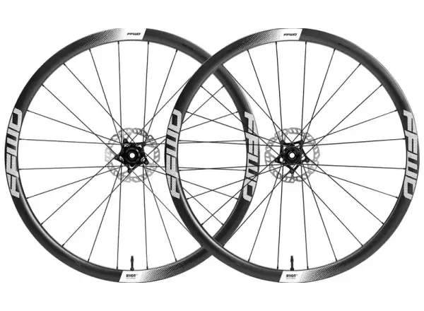 FFWD RYOT33 FFWD 2:1 road wheelset White clincher HG11